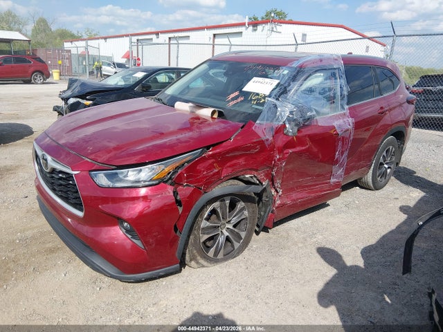 Продаж на аукціоні авто 2020 Toyota Highlander Xle, vin: 5TDHZRBH0LS031685, номер лоту: 44942371