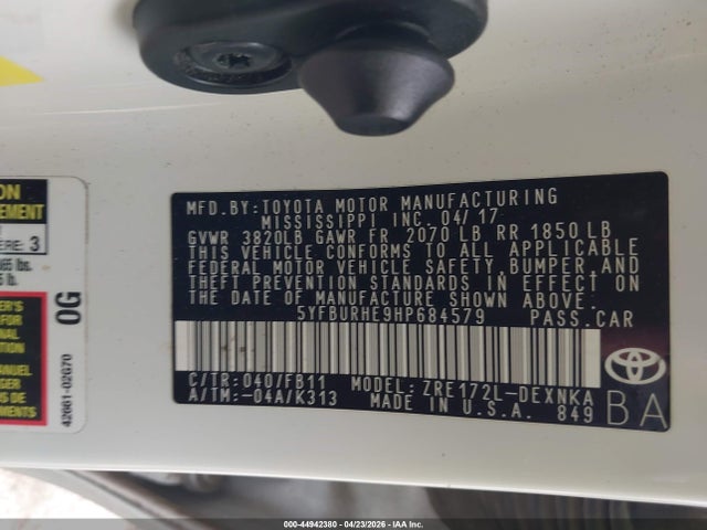 Toyota COROLLA LE 2017 5YFBURHE9HP684579 Image 9