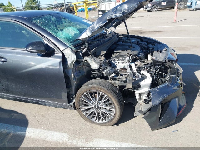Продажа на аукционе авто 2022 Kia Forte Gt-line, vin: 3KPF54AD6NE440825, номер лота: 44942401