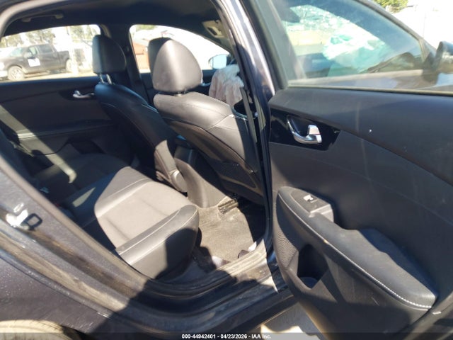 Продажа на аукционе авто 2022 Kia Forte Gt-line, vin: 3KPF54AD6NE440825, номер лота: 44942401