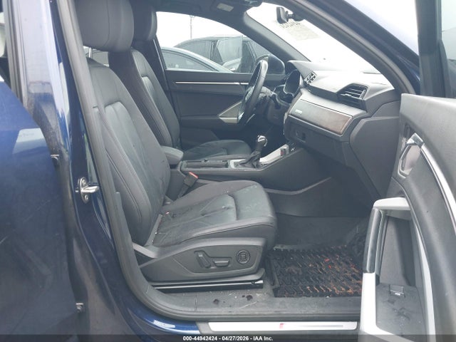 Продажа на аукционе авто 2021 Audi Q3 Premium Plus 45 Tfsi S Line Quattro Tiptronic, vin: WA1EECF33M1042828, номер лота: 44942424
