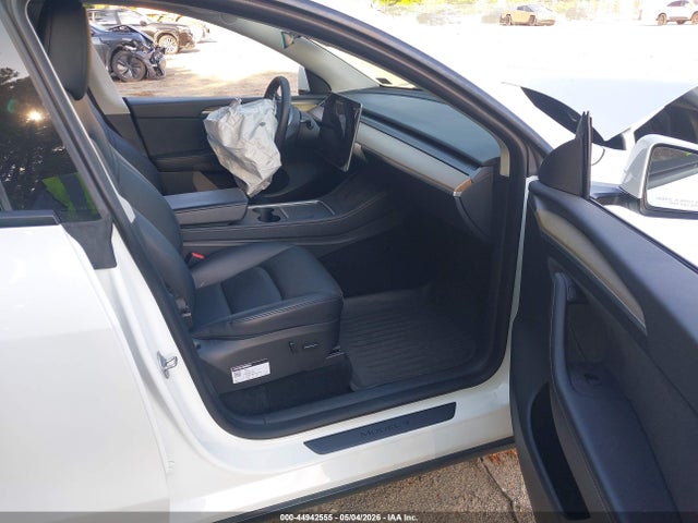 Продаж на аукціоні авто 2023 Tesla Model Y Awd/long Range Dual Motor All-wheel Drive, vin: 7SAYGDEE8PA056094, номер лоту: 44942555