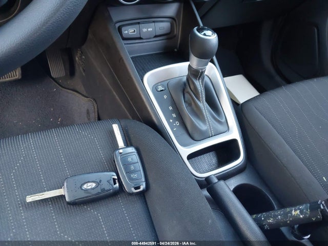 Продажа на аукционе авто 2022 Hyundai Venue Se, vin: KMHRB8A3XNU186182, номер лота: 44942591