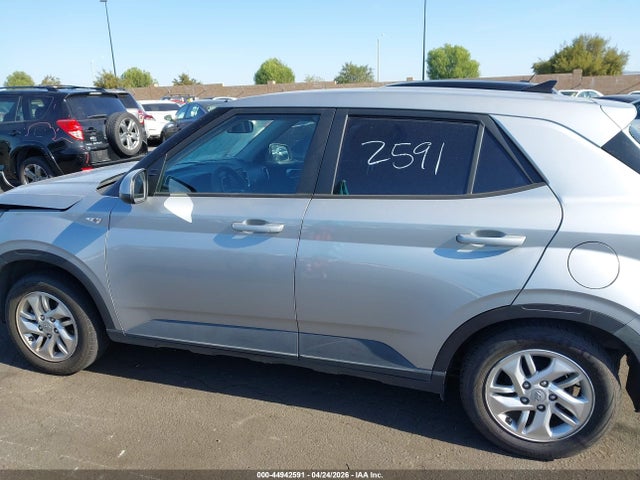 Продажа на аукционе авто 2022 Hyundai Venue Se, vin: KMHRB8A3XNU186182, номер лота: 44942591