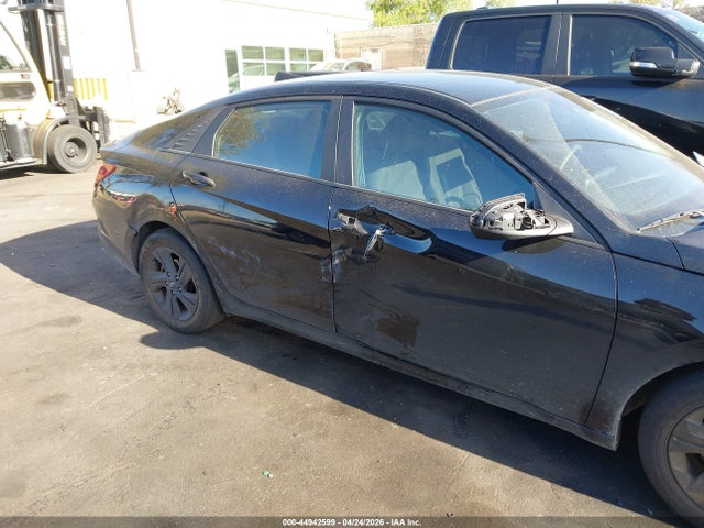 2022 Hyundai Elantra Sel მანქანა იყიდება აუქციონზე, vin: KMHLM4AG3NU327170, აუქციონის ნომერი: 44942599