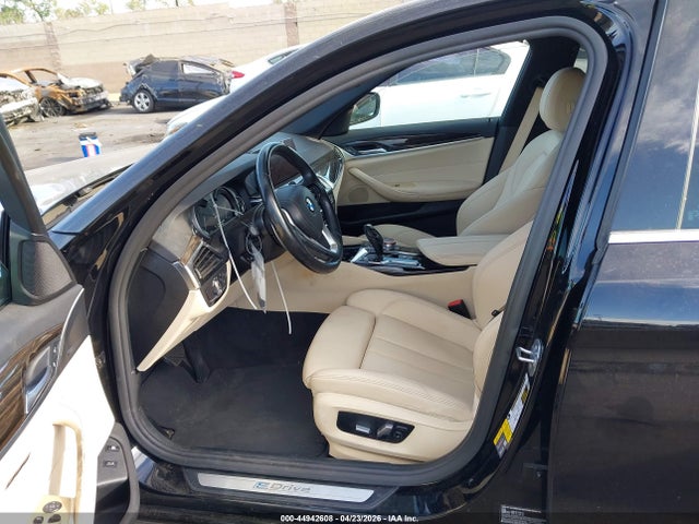 WBAJA9C56KB388658 BMW 530e Iperformance