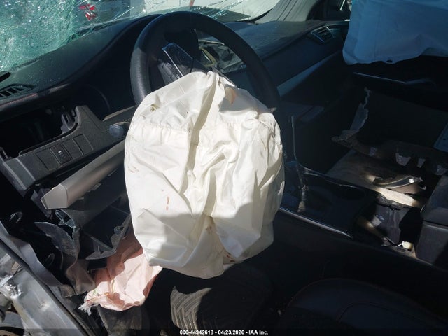 4T1BF1FK1HU801154 Toyota CAMRY SE