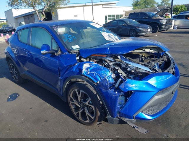 JTNKHMBX7L1074545 Toyota C-HR XLE