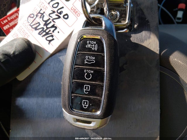 Продажа на аукционе авто 2022 Hyundai Elantra Sel, vin: 5NPLS4AG0NH068562, номер лота: 44942637