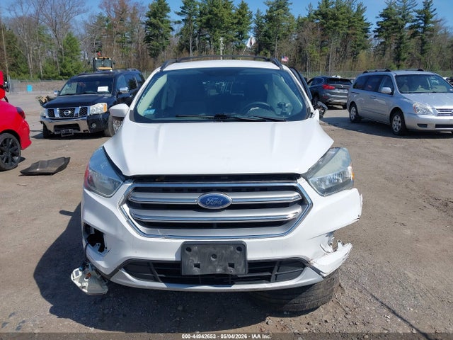 1FMCU9GD8HUD01887 Ford ESCAPE SE