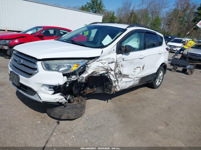 1FMCU9GD8HUD01887 Ford ESCAPE SE