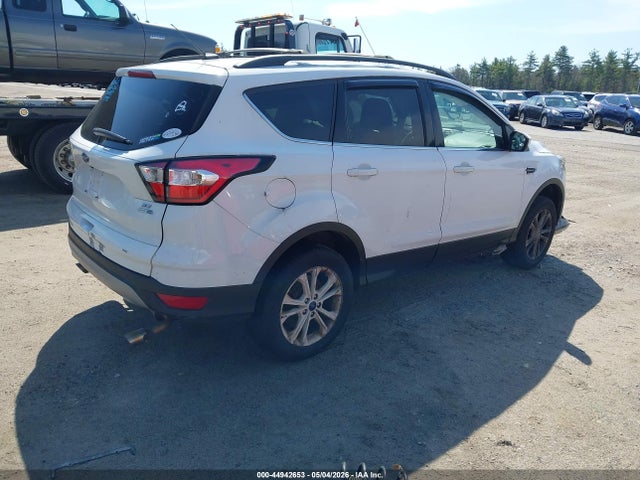1FMCU9GD8HUD01887 Ford ESCAPE SE