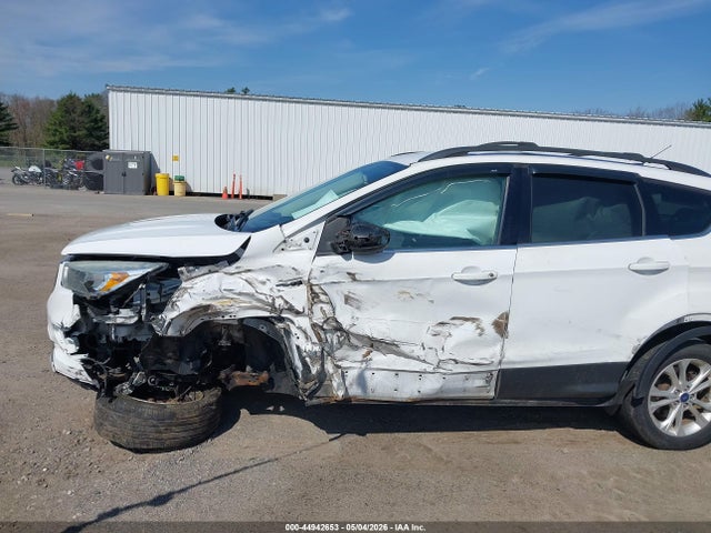 1FMCU9GD8HUD01887 Ford ESCAPE SE
