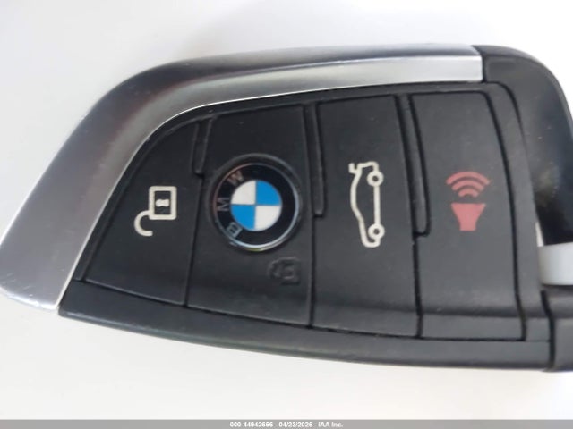 WBXHU7C31J5H42262 BMW X1 Sdrive28i