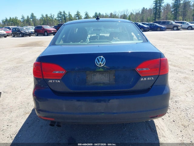 44942659 :رقم المزاد ، 3VWGZ7AJ4BM017305 vin ، 2011 Volkswagen Jetta 2.5l Sel مزاد بيع