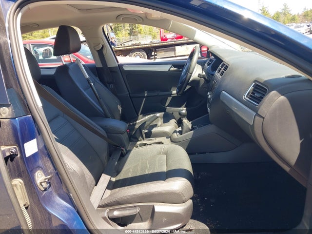 44942659 :رقم المزاد ، 3VWGZ7AJ4BM017305 vin ، 2011 Volkswagen Jetta 2.5l Sel مزاد بيع