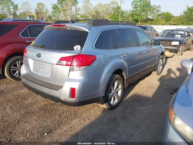 2014 Subaru Outback 3.6r Limited მანქანა იყიდება აუქციონზე, vin: 4S4BRDMC2E2210892, აუქციონის ნომერი: 44942697