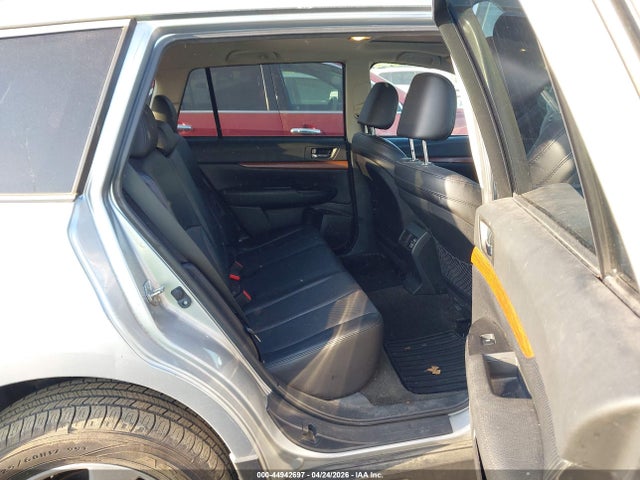 2014 Subaru Outback 3.6r Limited მანქანა იყიდება აუქციონზე, vin: 4S4BRDMC2E2210892, აუქციონის ნომერი: 44942697
