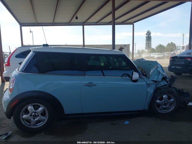 Продаж на аукціоні авто 2011 Mini Cooper, vin: WMWSU3C57BT253076, номер лоту: 44942719