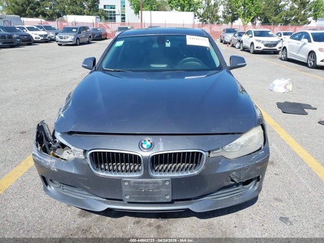 WBA3B1C5XFK135842 BMW 320i