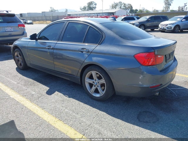WBA3B1C5XFK135842 BMW 320i