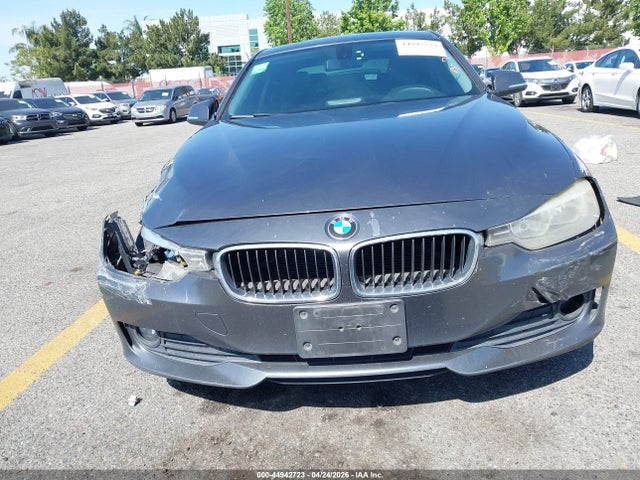WBA3B1C5XFK135842 BMW 320i