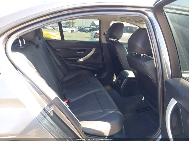 WBA3B1C5XFK135842 BMW 320i