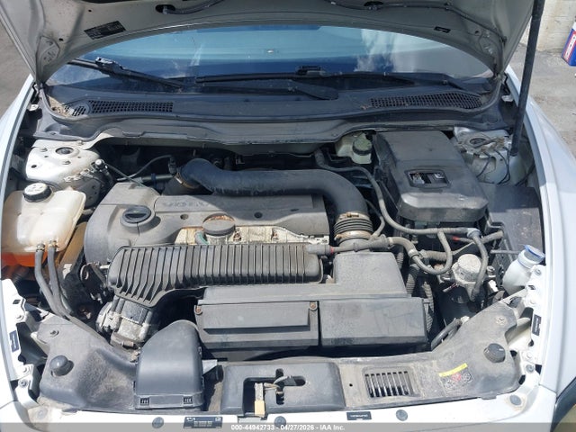 44942733 :رقم المزاد ، YV1672MK7A2174872 vin ، 2010 Volvo C30 T5/t5 R-design مزاد بيع