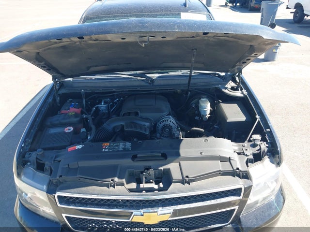 44942740 :رقم المزاد ، 1GNSCAE0XDR104728 vin ، 2013 Chevrolet Tahoe Ls مزاد بيع