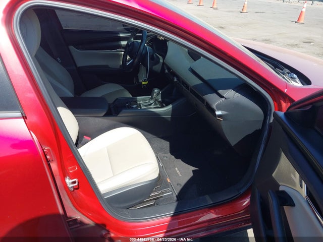 44942756 :رقم المزاد ، 3MZBPADL8LM136681 vin ، 2020 Mazda Mazda3 Preferred Package مزاد بيع