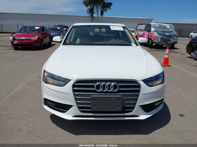 Продаж на аукціоні авто 2014 Audi A4 2.0t Premium, vin: WAUAFAFL6EN024322, номер лоту: 44942758