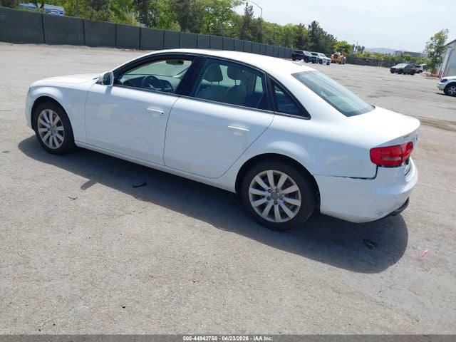 Продаж на аукціоні авто 2014 Audi A4 2.0t Premium, vin: WAUAFAFL6EN024322, номер лоту: 44942758