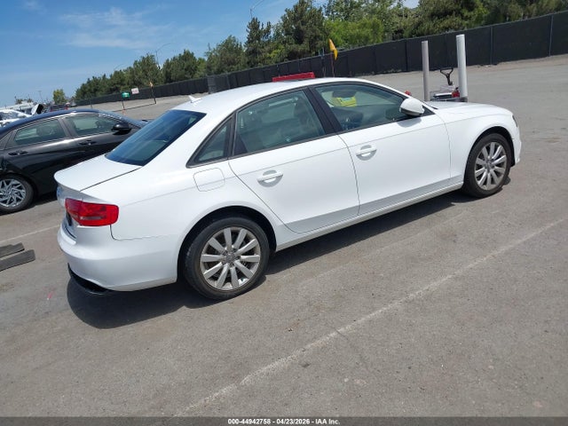 Продаж на аукціоні авто 2014 Audi A4 2.0t Premium, vin: WAUAFAFL6EN024322, номер лоту: 44942758