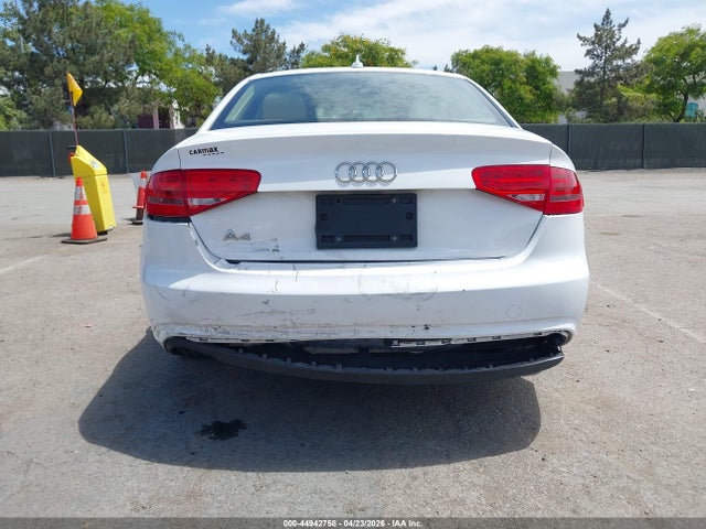 Продаж на аукціоні авто 2014 Audi A4 2.0t Premium, vin: WAUAFAFL6EN024322, номер лоту: 44942758