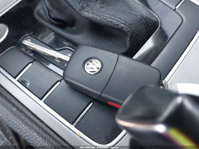 44942764 :رقم المزاد ، 1VWMA7A39LC012888 vin ، 2020 Volkswagen Passat 2.0t R-line مزاد بيع