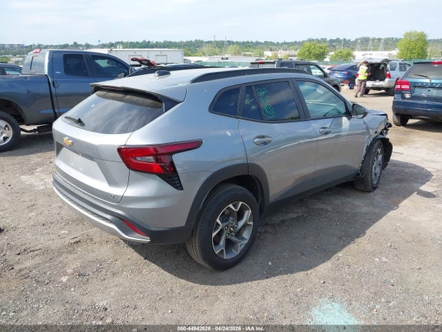 2025 Chevrolet Trax Fwd Lt მანქანა იყიდება აუქციონზე, vin: KL77LHEP7SC233348, აუქციონის ნომერი: 44942828