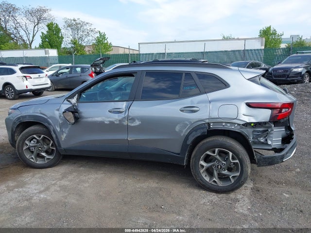 2025 Chevrolet Trax Fwd Lt მანქანა იყიდება აუქციონზე, vin: KL77LHEP7SC233348, აუქციონის ნომერი: 44942828