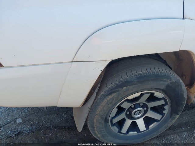 2005 Toyota 4runner Sr5 V6 მანქანა იყიდება აუქციონზე, vin: JTEZU14R258041017, აუქციონის ნომერი: 44942831