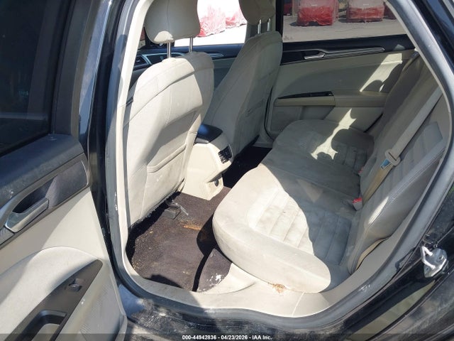 44942836 :رقم المزاد ، 3FA6P0H77HR193207 vin ، 2017 Ford Fusion Se مزاد بيع