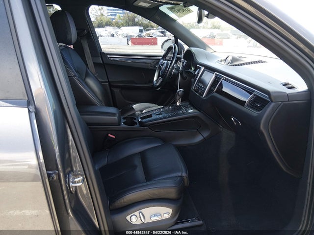 Auction sale of the 2015 Porsche Macan S, vin: WP1AB2A58FLB52392, lot number: 44942847