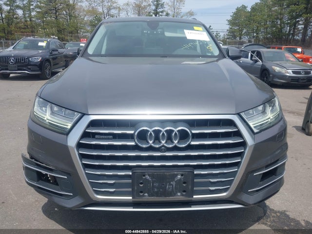 44942885 :رقم المزاد ، WA1LAAF78KD002007 vin ، 2019 Audi Q7 55 Premium/55 Se Premium مزاد بيع