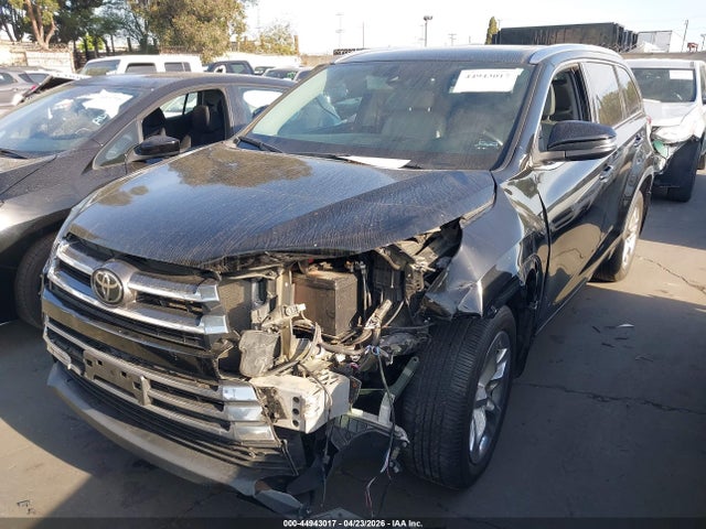 Toyota Highlander Limited 2019 5TDYZRFH9KS346929 Image 2