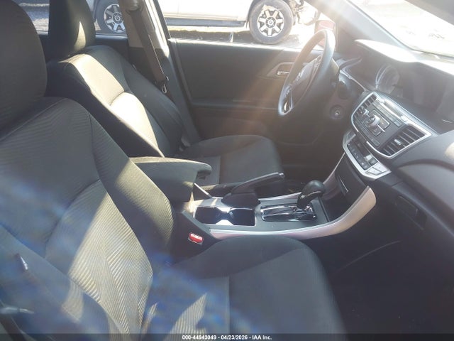 Продаж на аукціоні авто 2015 Honda Accord Lx, vin: 1HGCR2F39FA016010, номер лоту: 44943049