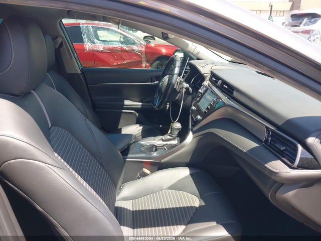 4T1B11HKXKU722360 Toyota CAMRY SE