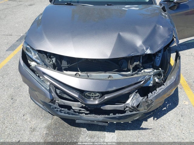 4T1B11HKXKU722360 Toyota CAMRY SE