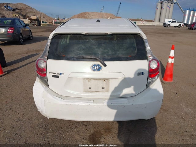 Продажа на аукционе авто 2014 Toyota Prius C One, vin: JTDKDTB32E1071773, номер лота: 44943066