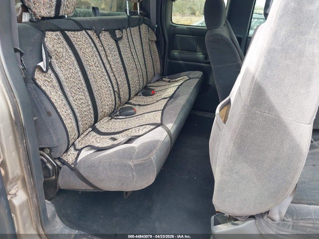 2002 Chevrolet Silverado K1500 მანქანა იყიდება აუქციონზე, vin: 2GCEK19V821368583, აუქციონის ნომერი: 44943079