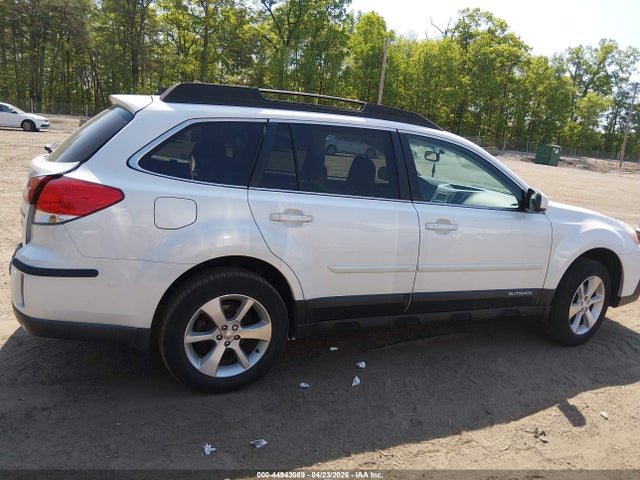 44943089 :رقم المزاد ، 4S4BRBKC5D3307830 vin ، 2013 Subaru Outback 2.5i Limited مزاد بيع