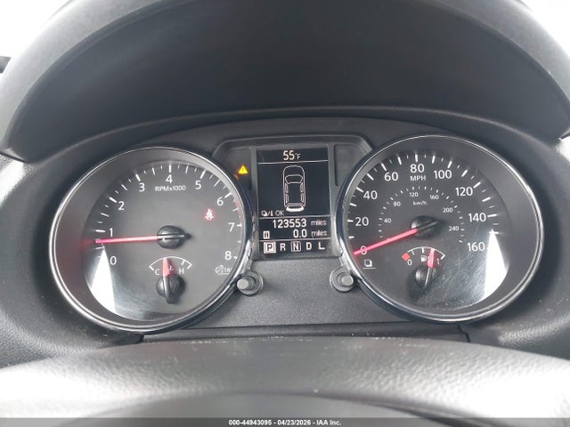 2011 Nissan Rogue Sv მანქანა იყიდება აუქციონზე, vin: JN8AS5MV8BW686231, აუქციონის ნომერი: 44943095