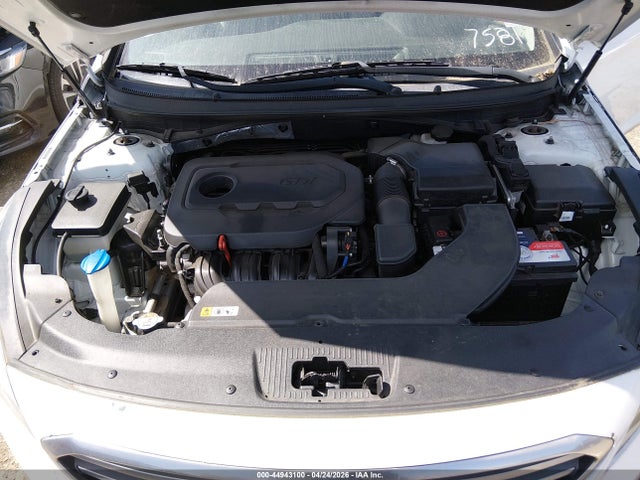 5NPE24AFXGH357581 Hyundai SONATA SE